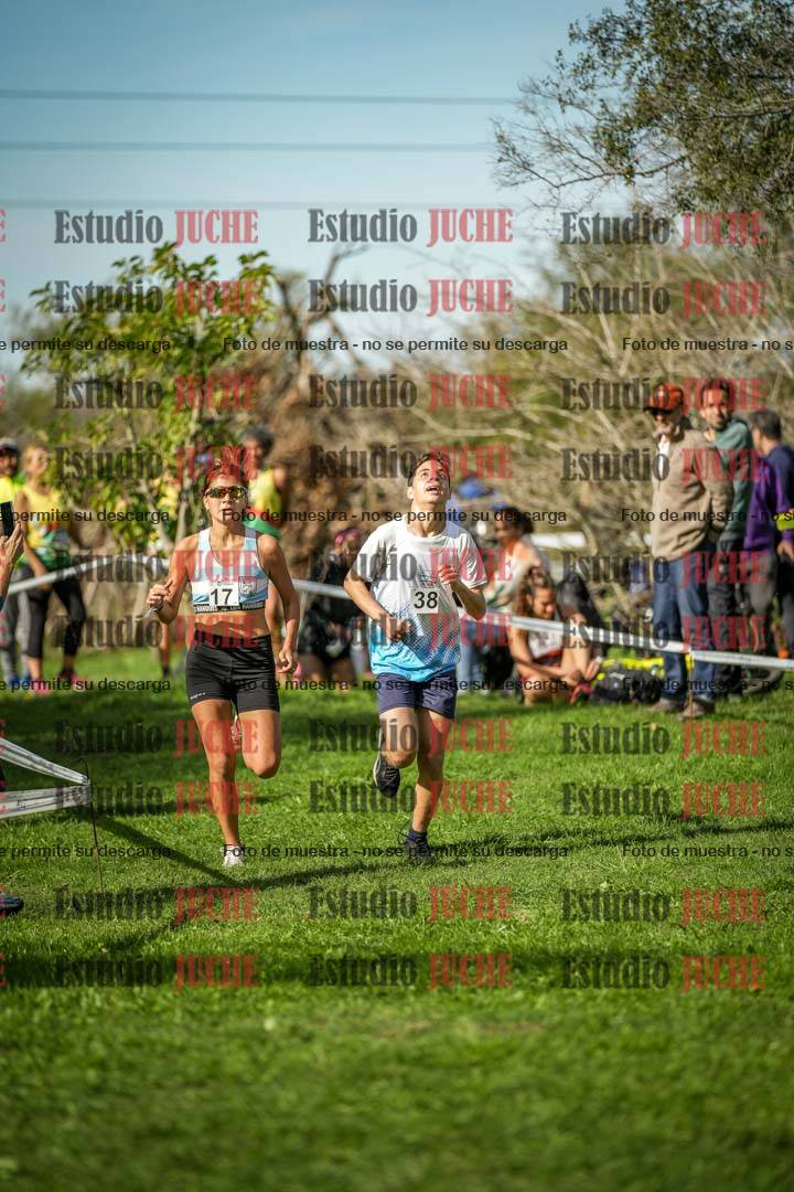 Fotos de la llegada del cross de 3000 m