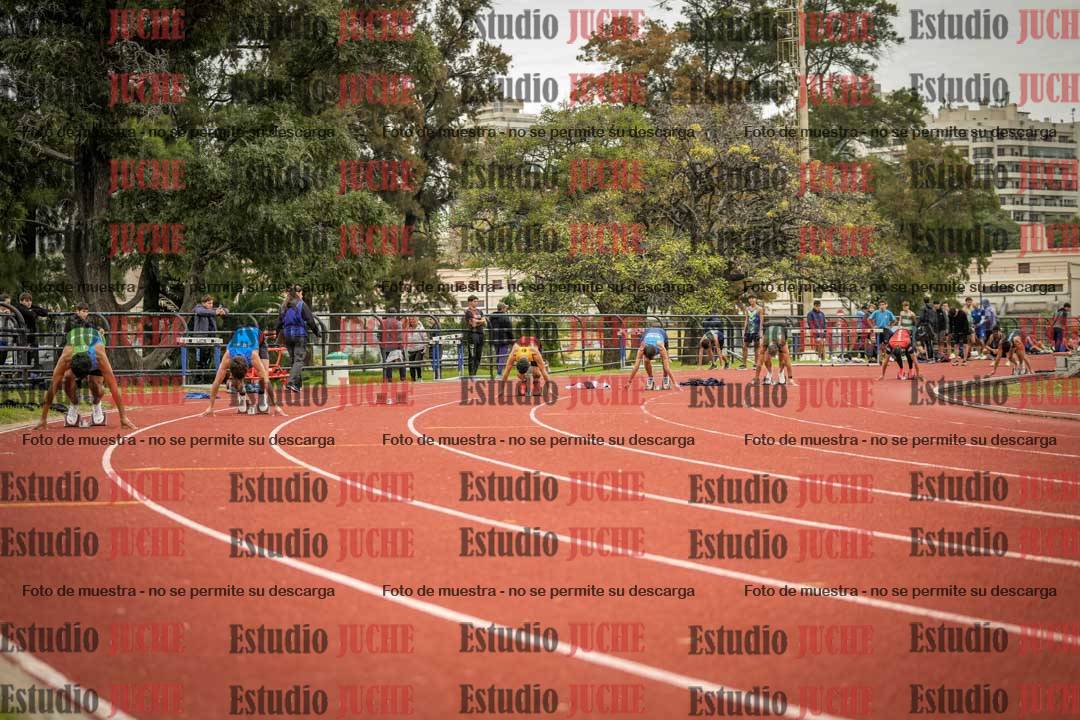 Fotos de los 200 m llanos de varones
