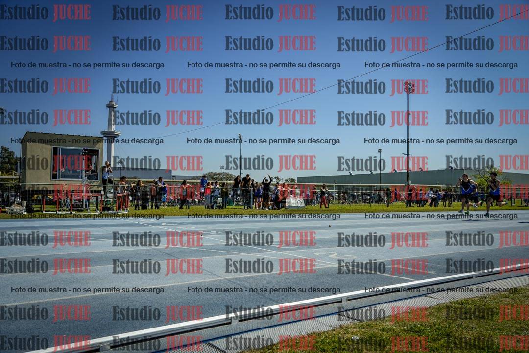 Fotos de los 100 m llanos de varones