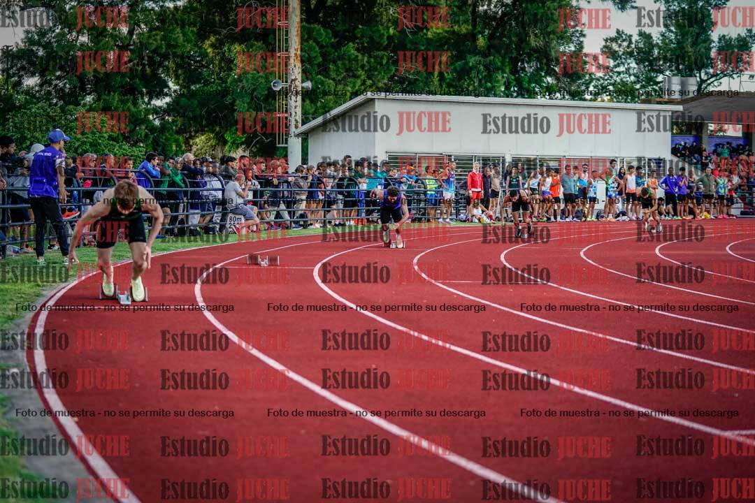 Fotos de los 400 m llanos de varones