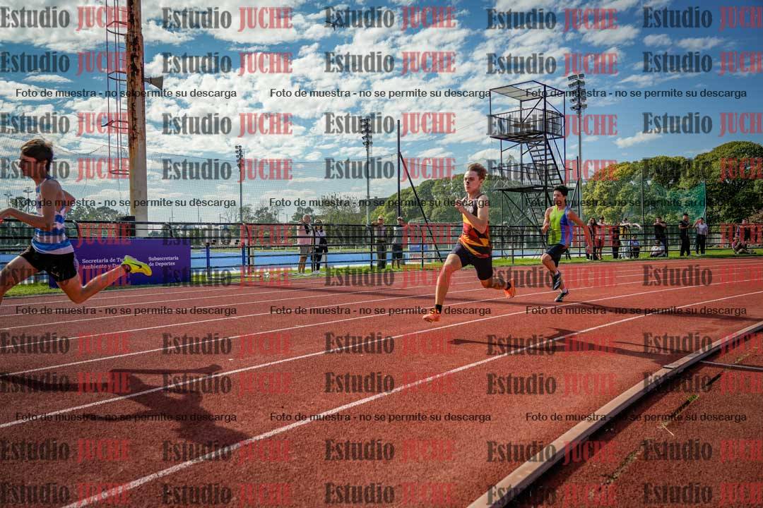 Fotos de los 200 m llanos de varones
