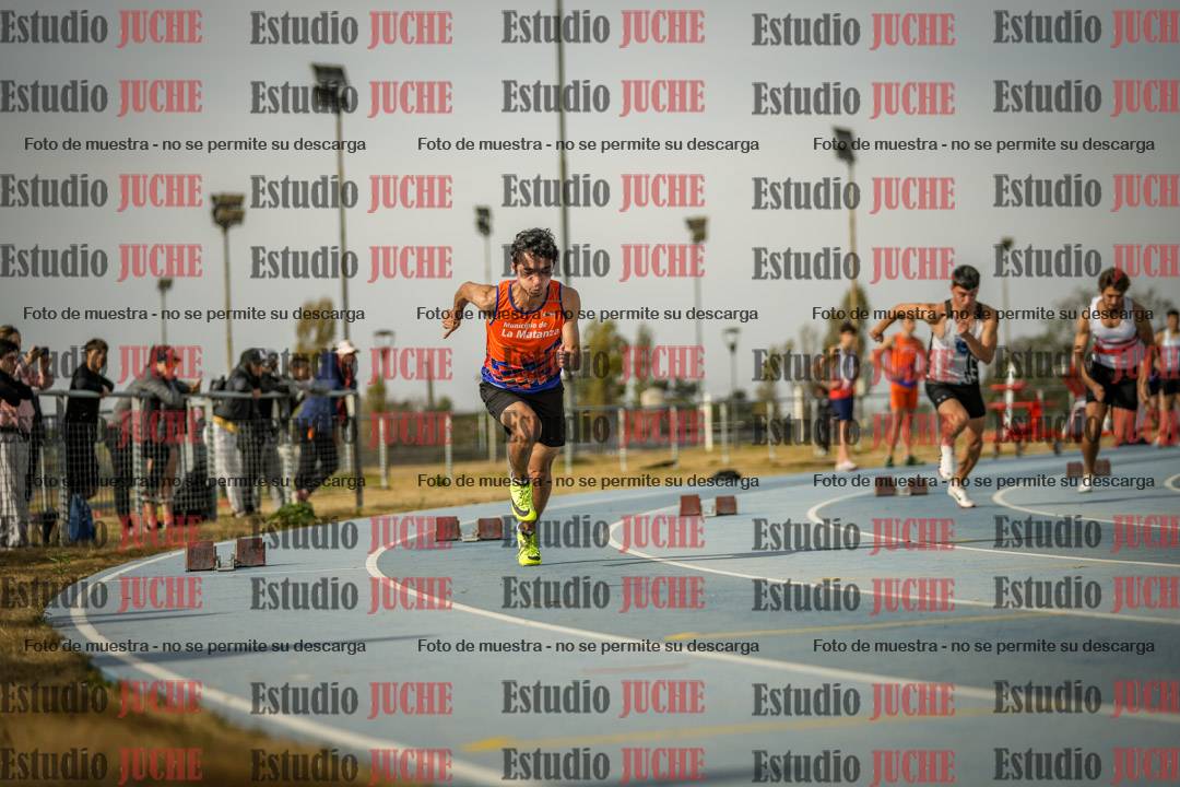 Fotos de los 200 m llanos de varones