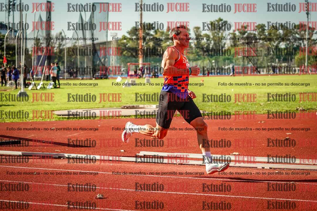 Fotos de los 800 m llanos de varones
