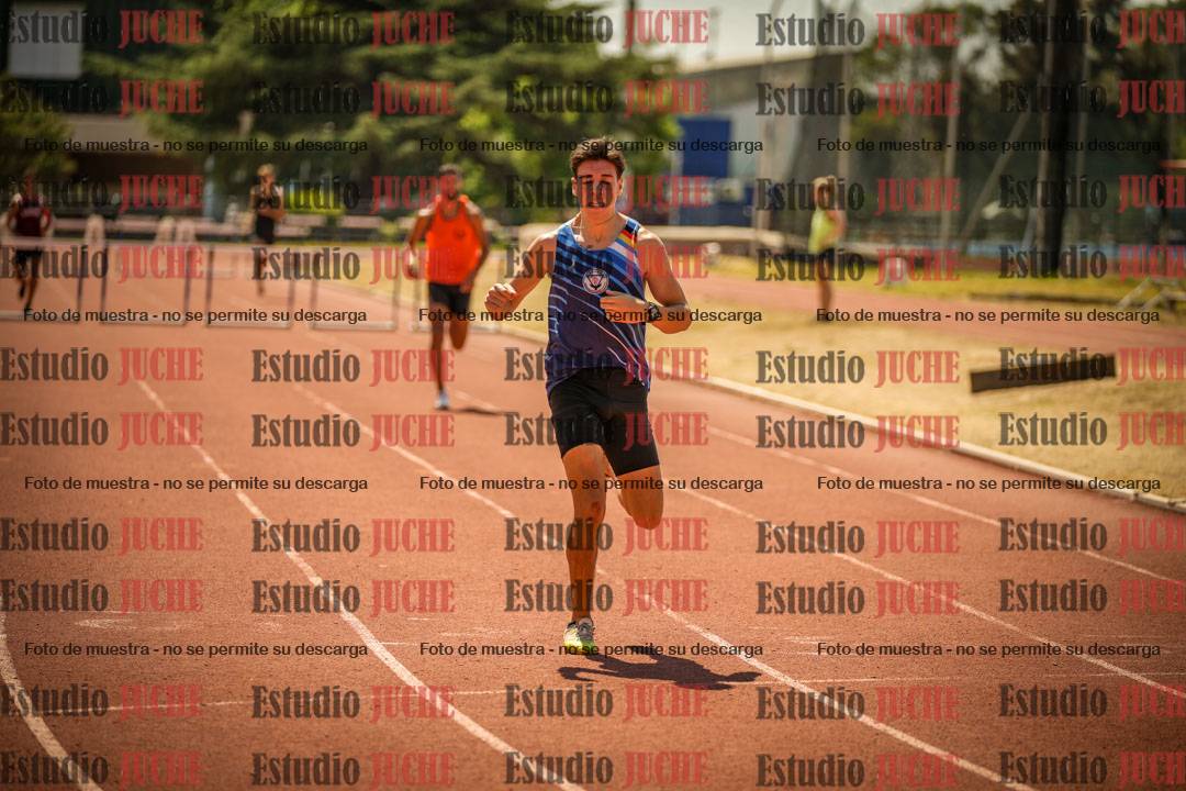 Fotos de los 400 m con vallas de varones
