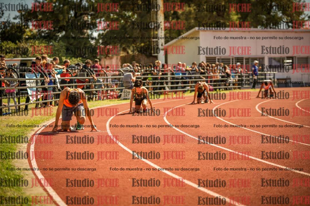 Fotos de los 400 m llanos de varones