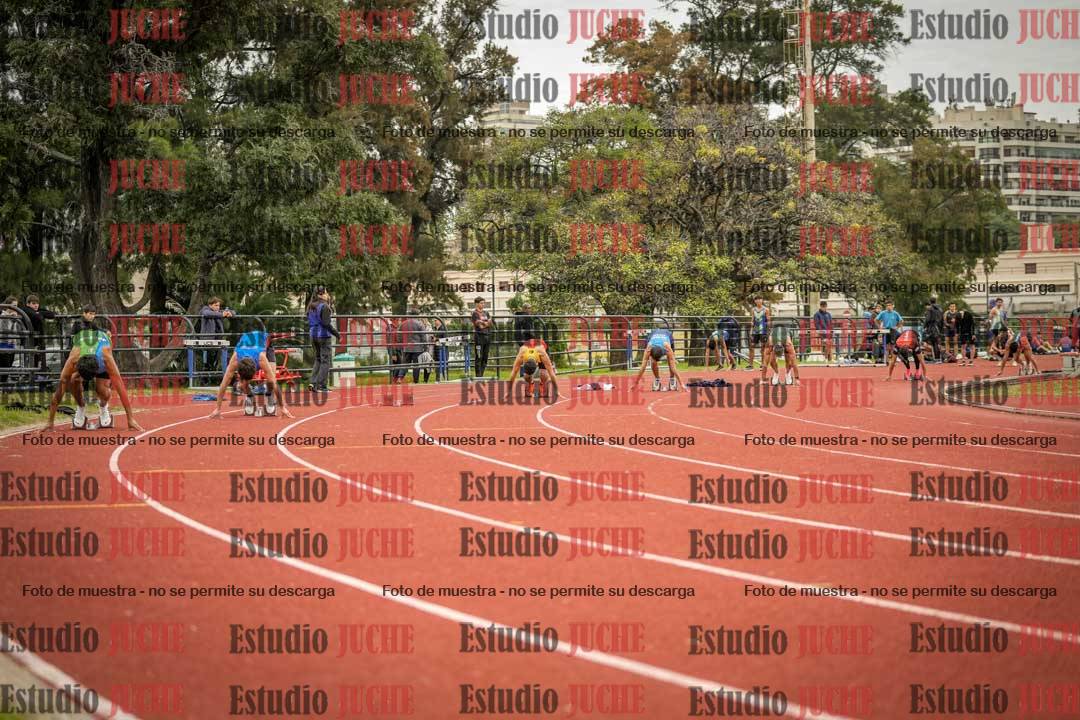 Fotos de los 200 m llanos de varones