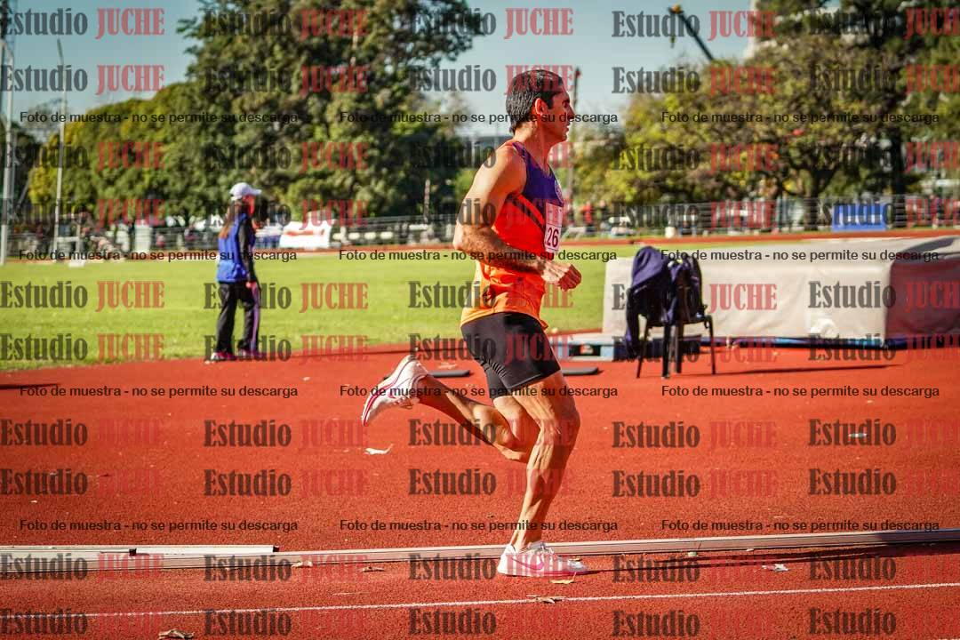 Fotos de los 800 m llanos de varones