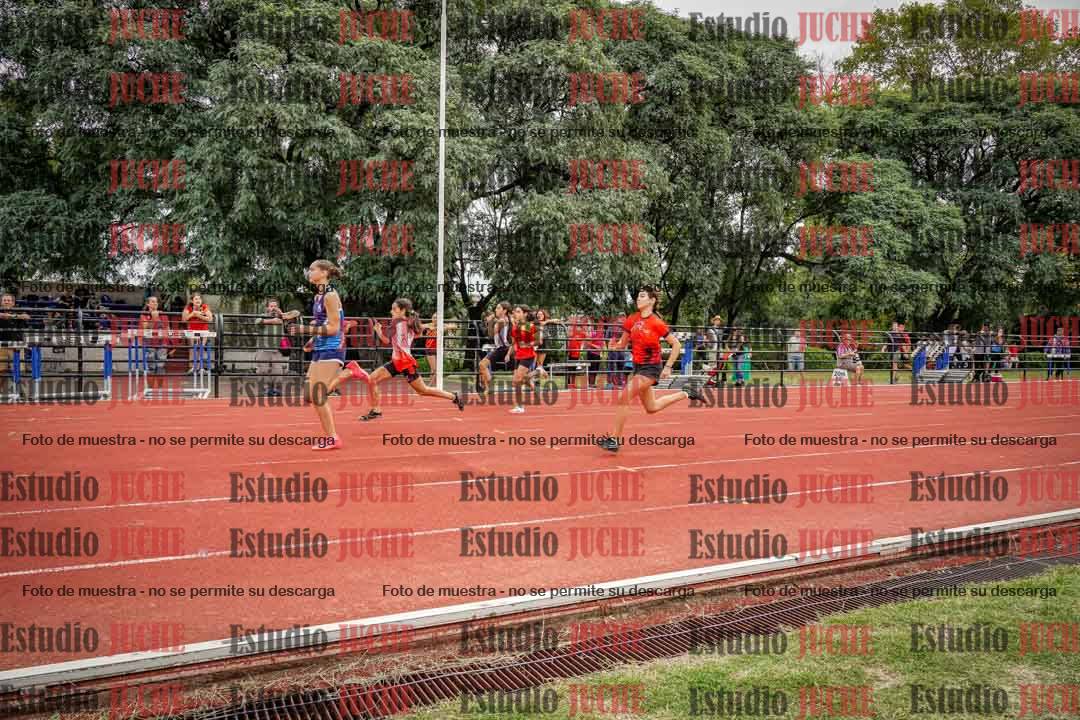 Fotos de los 80 m llanos de mujeres