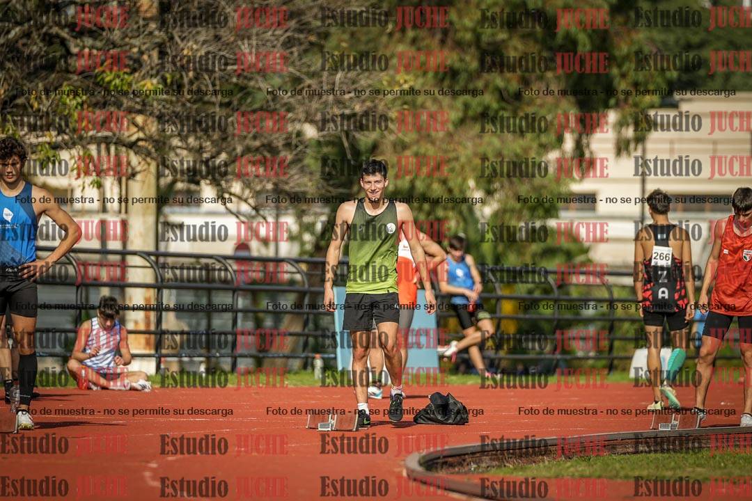 Fotos de los 200 m llanos de varones