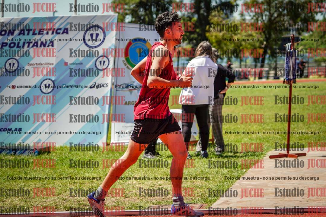 Fotos de los 800 m llanos de varones