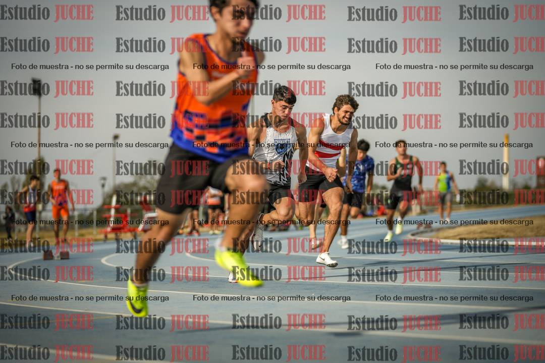 Fotos de los 200 m llanos de varones