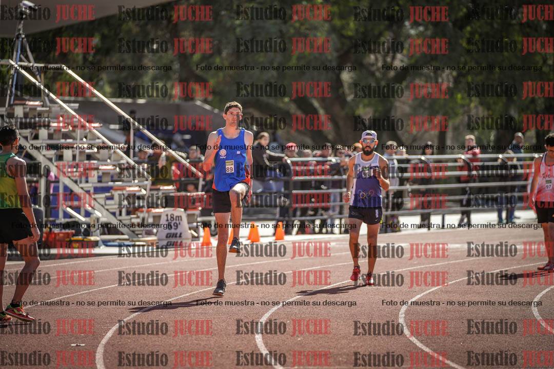Fotos de los 800 m llanos de varones