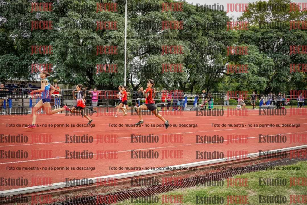 Fotos de los 80 m llanos de mujeres