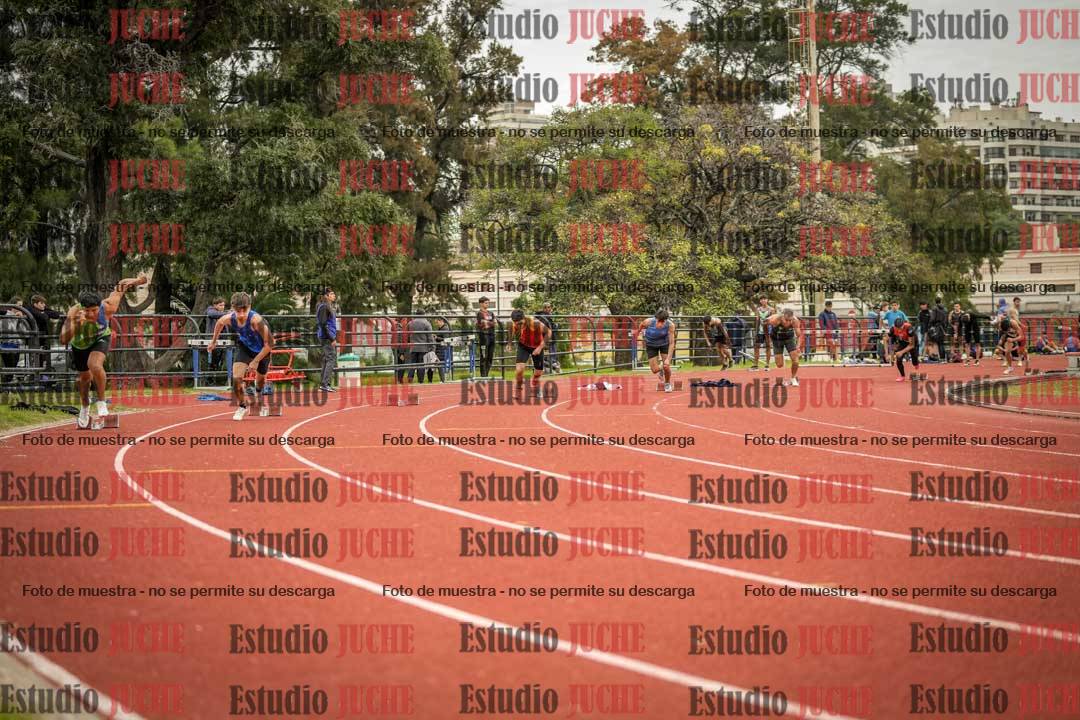 Fotos de los 200 m llanos de varones