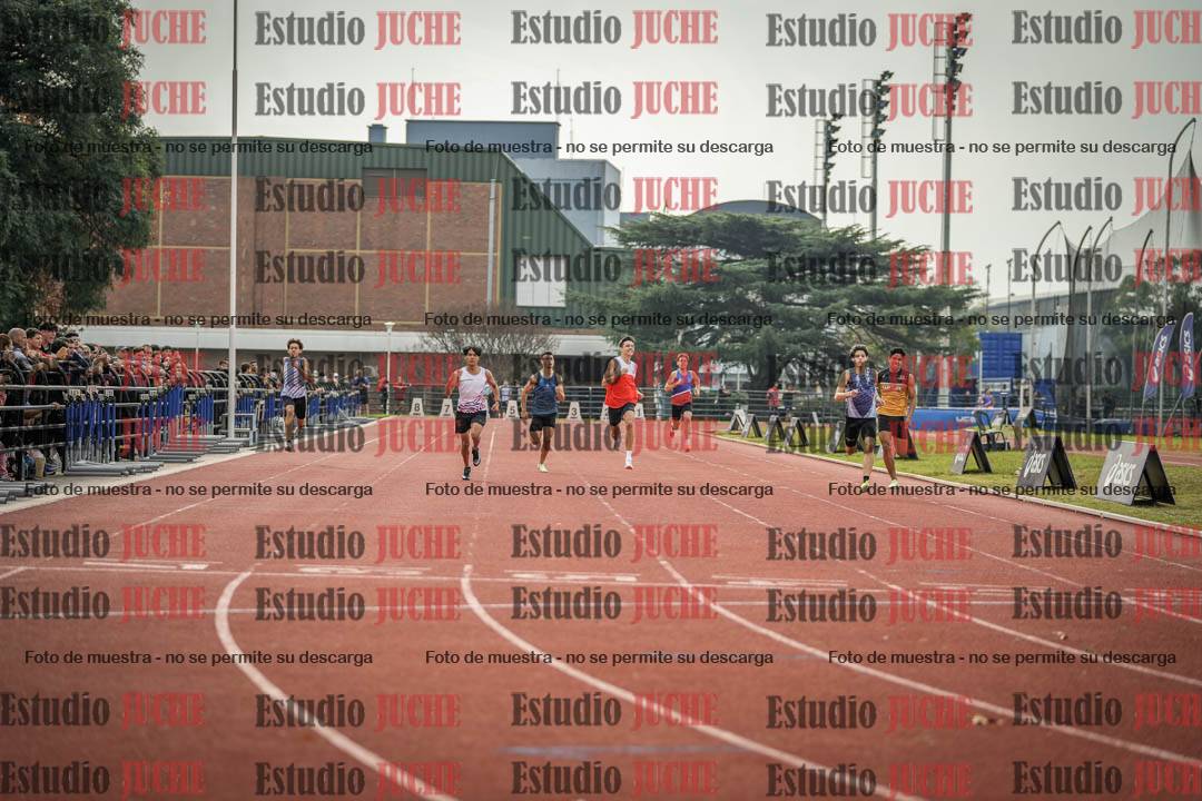 Fotos de los 400 m llanos de varones