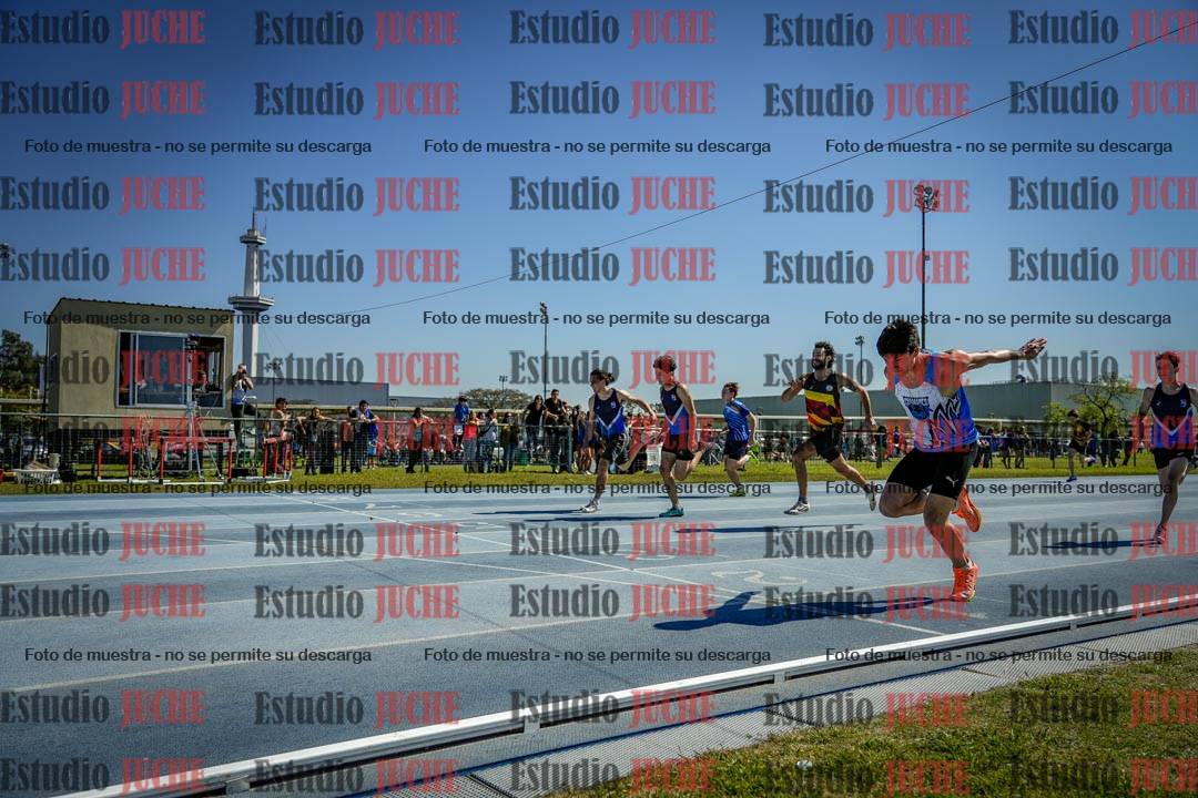 Fotos de los 100 m llanos de varones