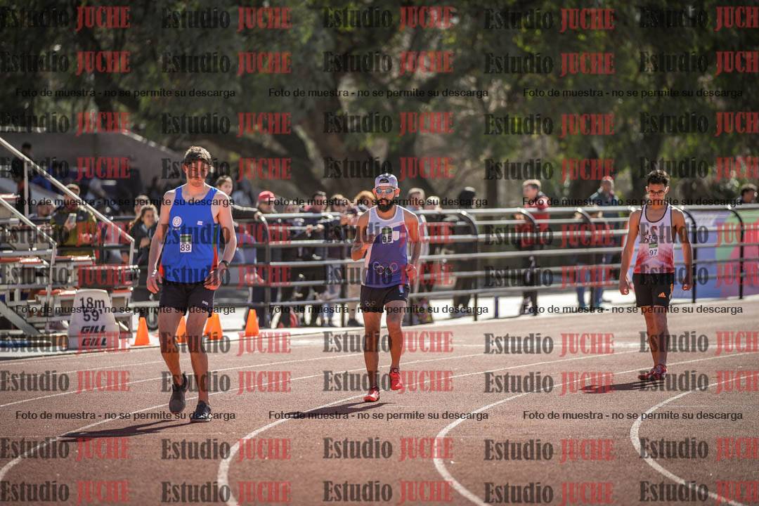 Fotos de los 800 m llanos de varones
