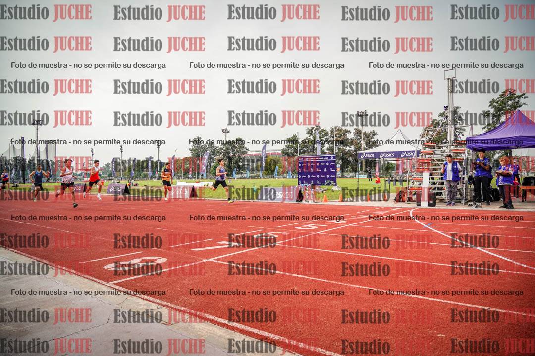 Fotos de los 400 m llanos de varones