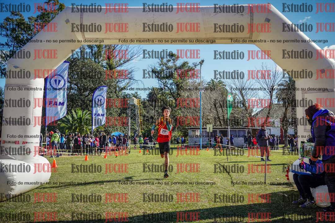 Fotos de la llegada del cross de 3000 m