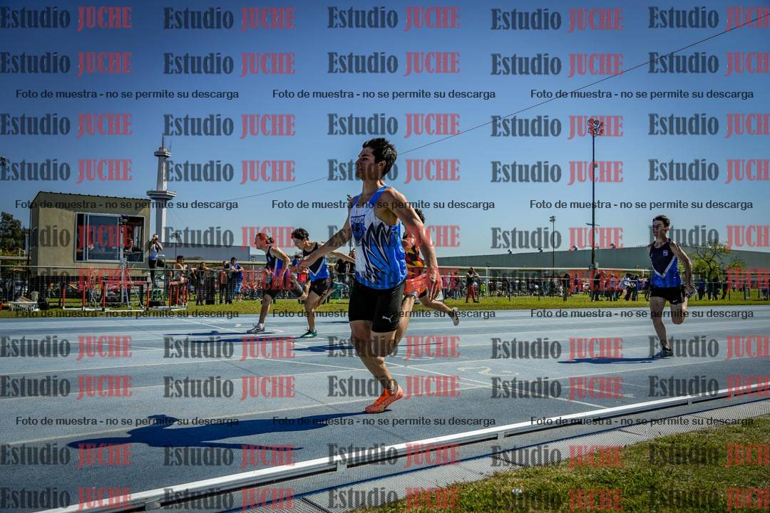 Fotos de los 100 m llanos de varones
