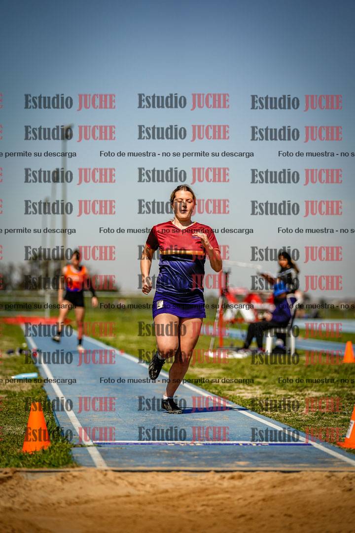 Fotos del salto en largo de mujeres - heptatlón 5