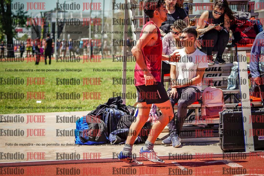 Fotos de los 800 m llanos de varones