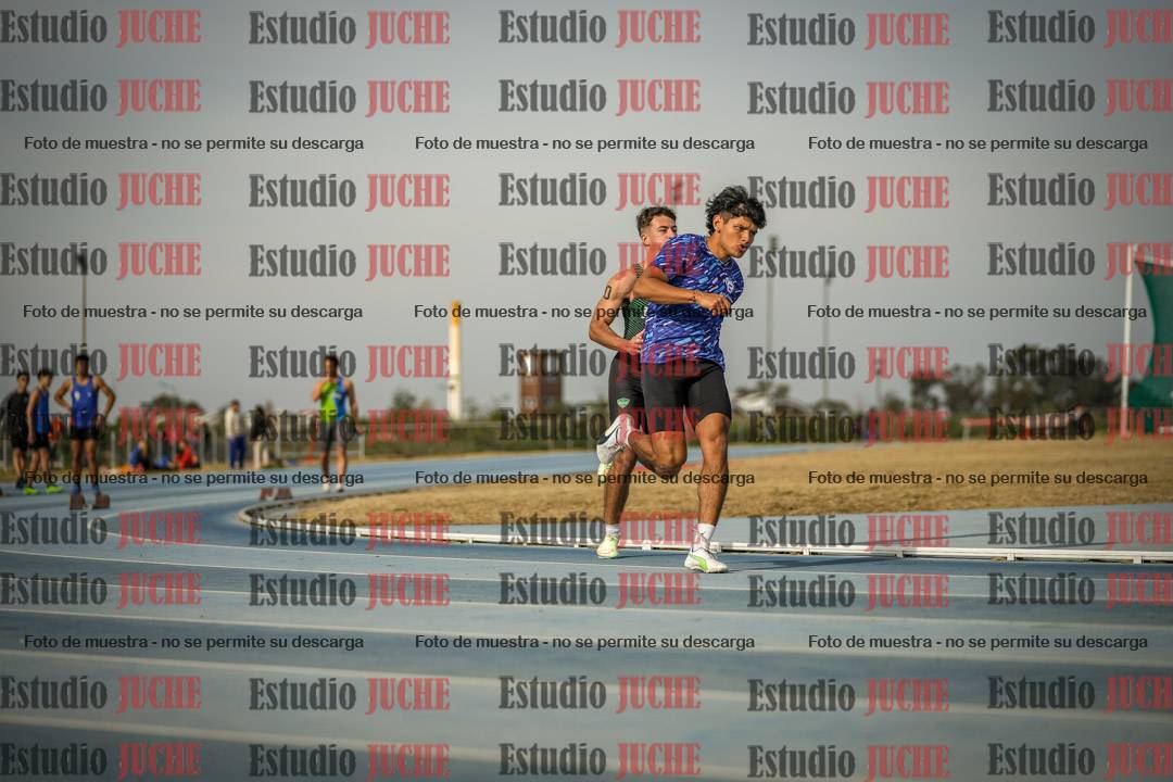 Fotos de los 200 m llanos de varones