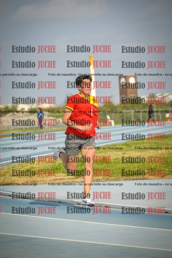 Fotos de los 800 m llanos de varones