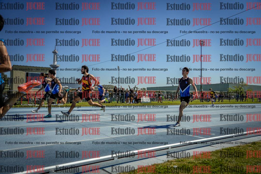 Fotos de los 100 m llanos de varones