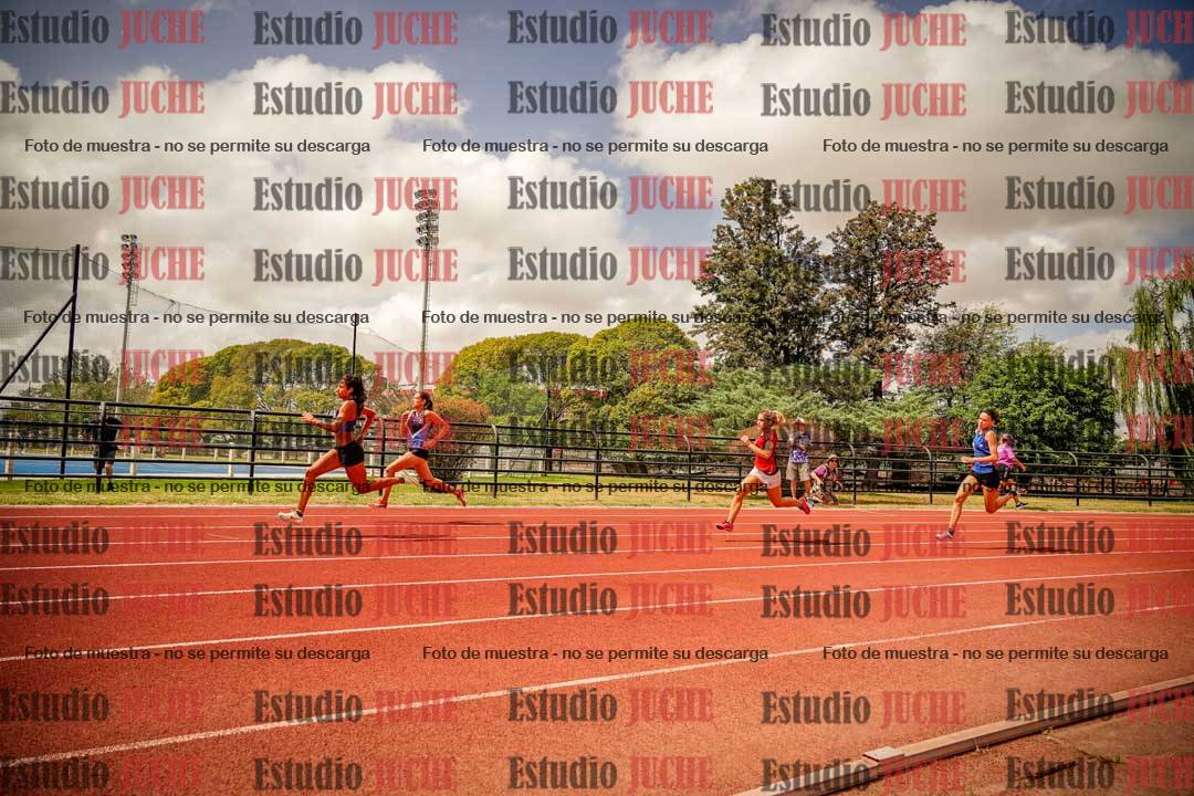 Fotos de los 200 m llanos de mujeres - combinadas 4