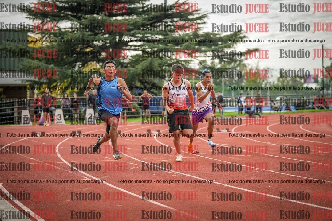 Fotos de los 100 m llanos de varones
