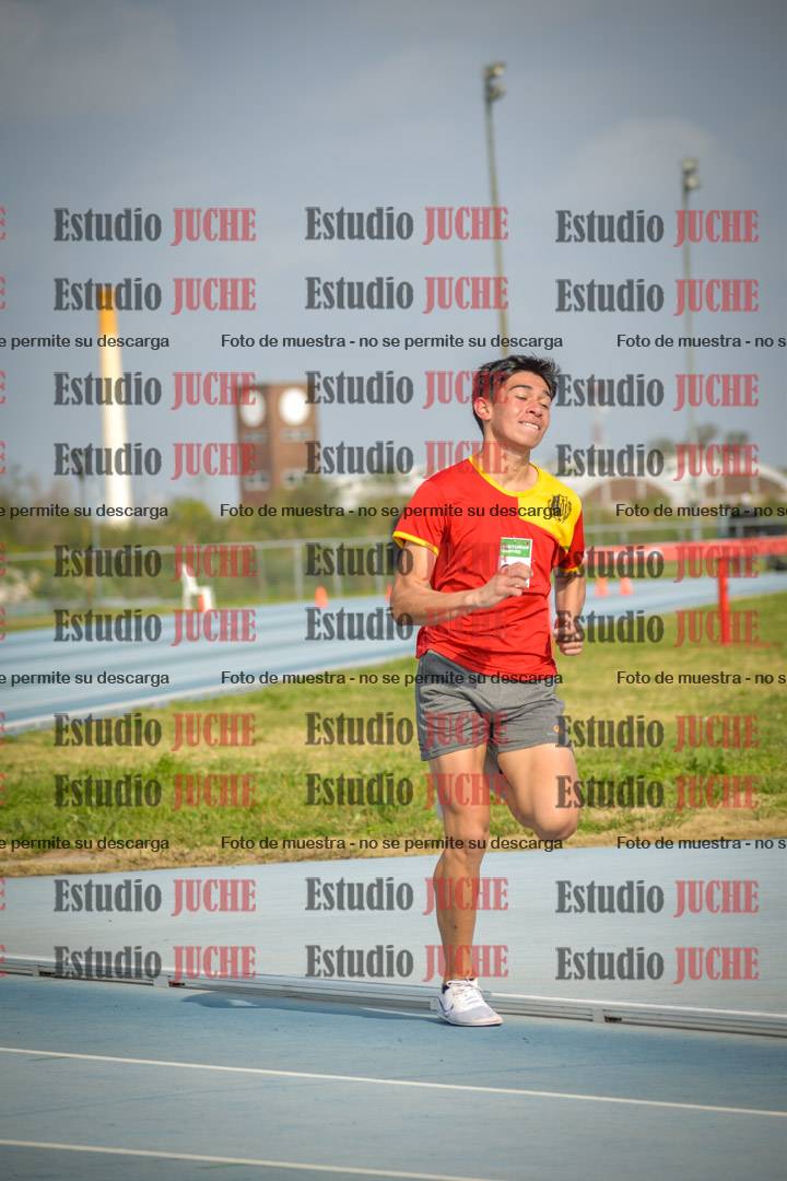 Fotos de los 800 m llanos de varones
