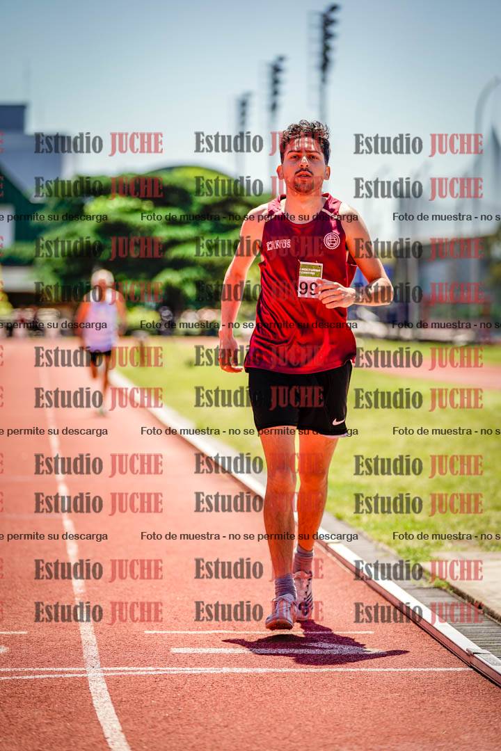 Fotos de los 800 m llanos de varones