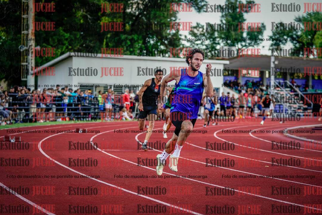 Fotos de los 400 m llanos de varones