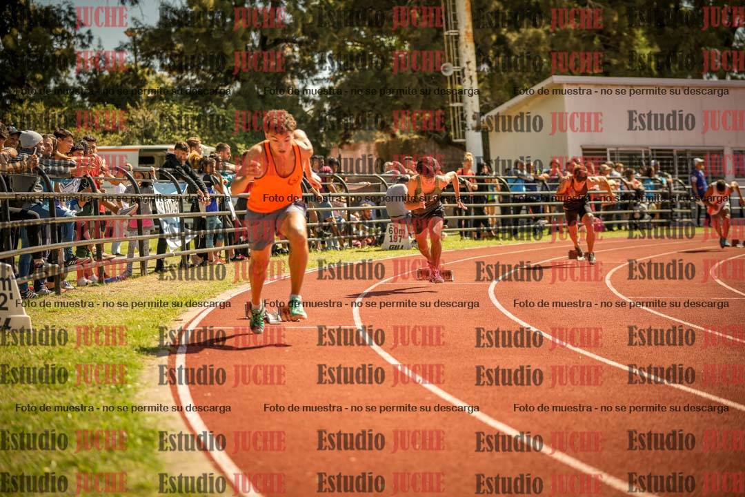 Fotos de los 400 m llanos de varones