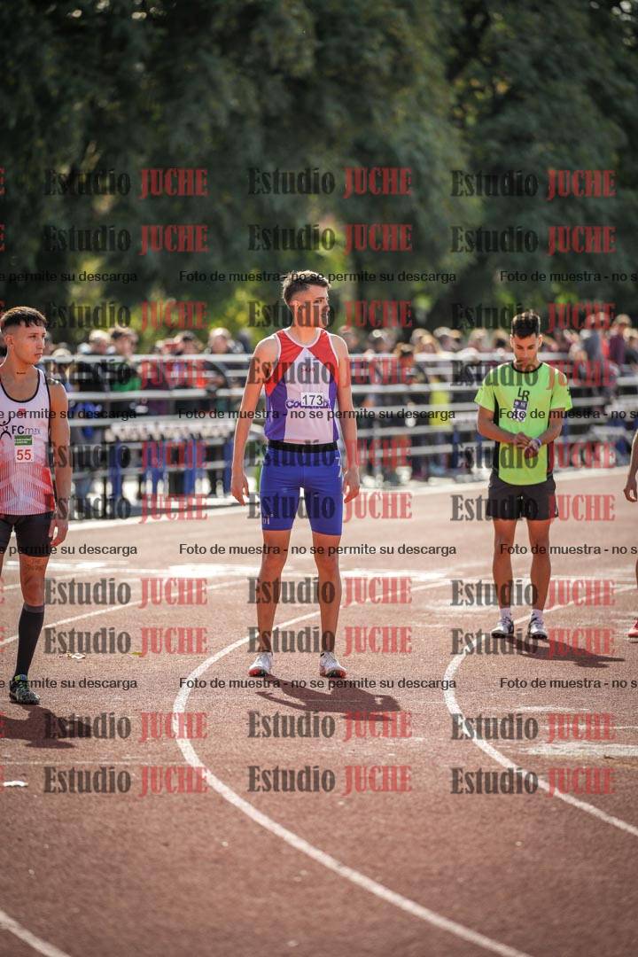 Fotos de los 800 m llanos de varones
