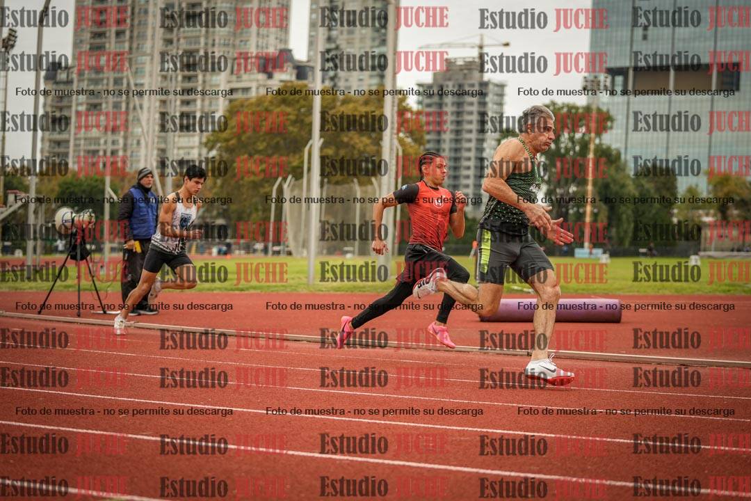 Fotos de los 200 m llanos de varones