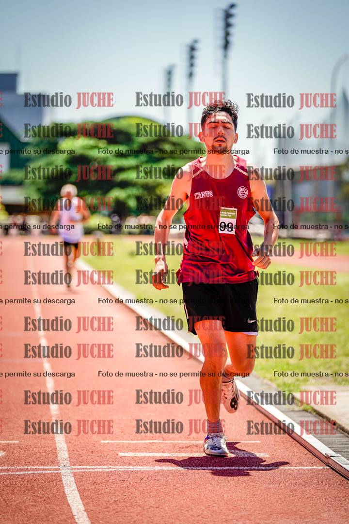 Fotos de los 800 m llanos de varones