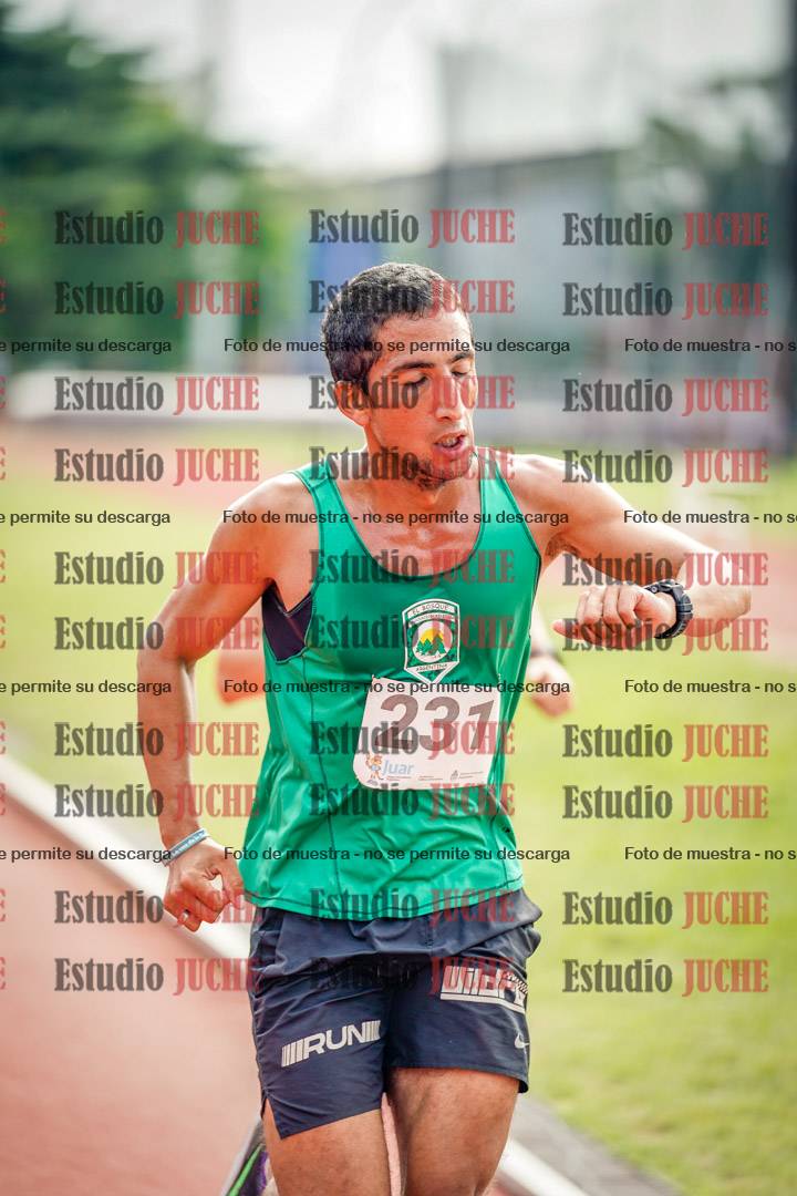 Fotos de los 3000 m llanos de varones