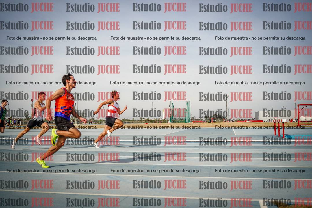 Fotos de los 200 m llanos de varones