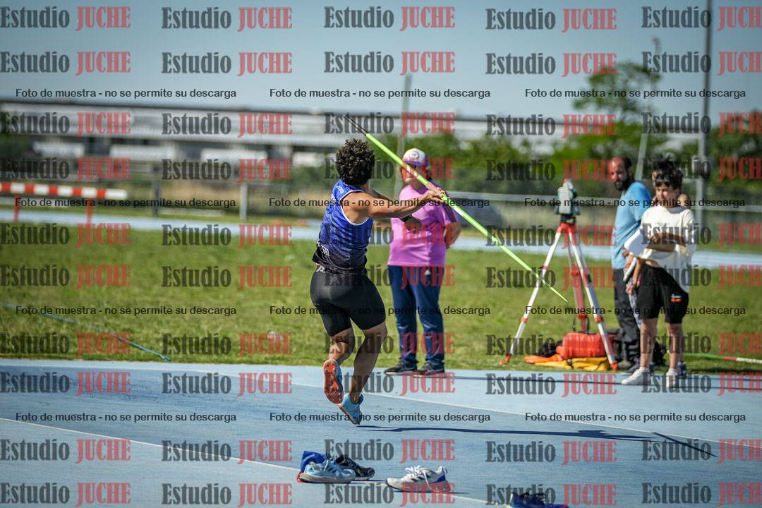 Fotos del lanzamiento de la jabalina de varones