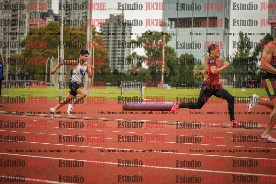 Fotos de los 200 m llanos de varones