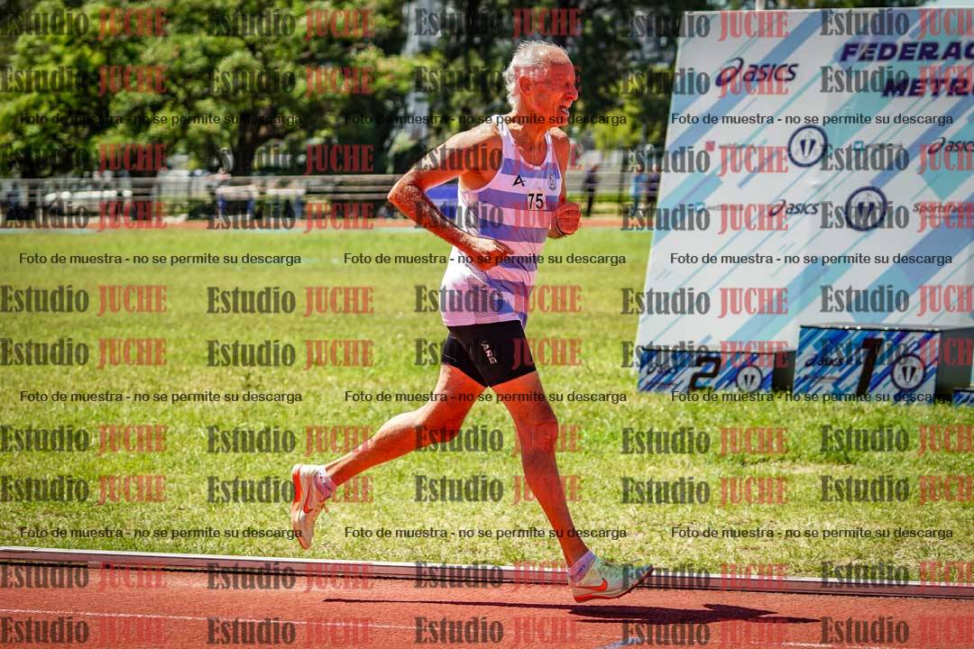Fotos de los 800 m llanos de varones