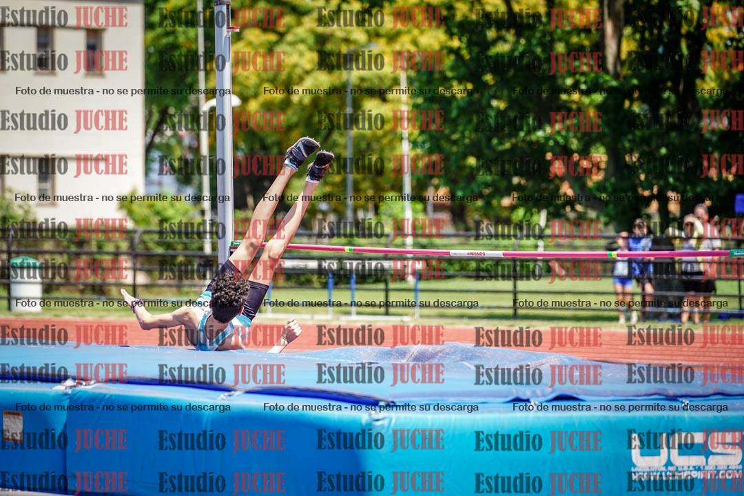 Fotos del salto en alto de varones