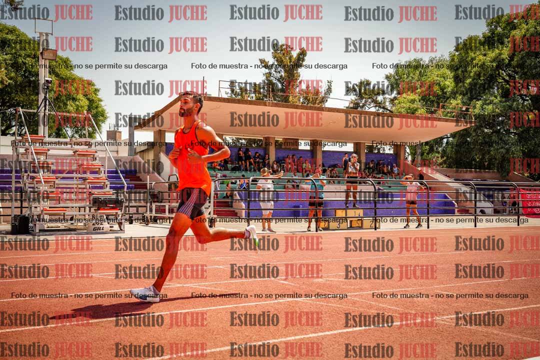 Fotos de los 400 m con vallas de varones