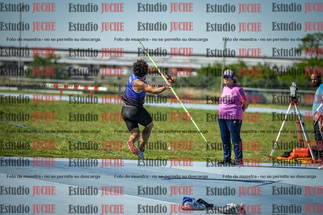 Fotos del lanzamiento de la jabalina de varones