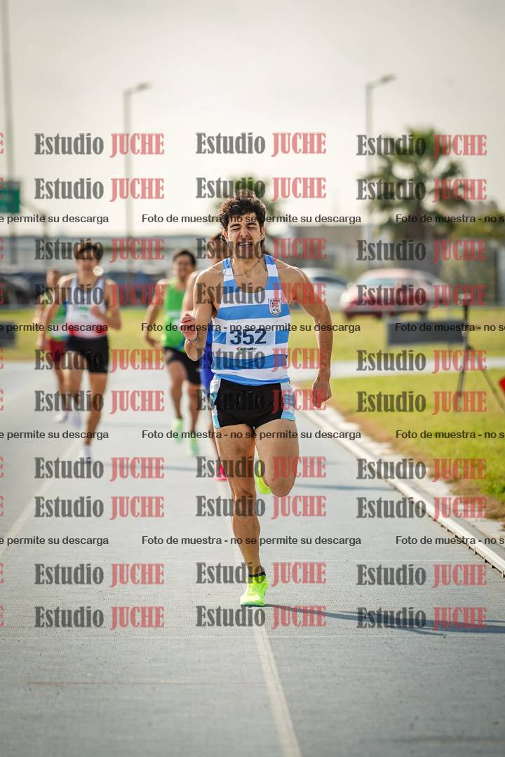 Fotos de los 800 m llanos de varones