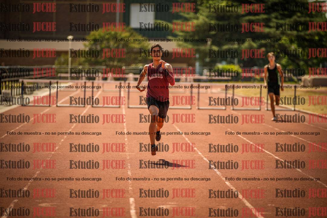 Fotos de los 400 m con vallas de varones