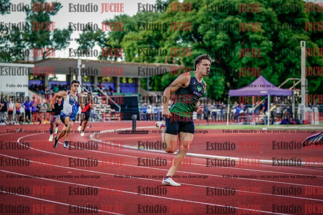 Fotos de los 400 m llanos de varones