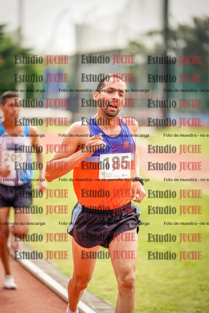 Fotos de los 3000 m llanos de varones
